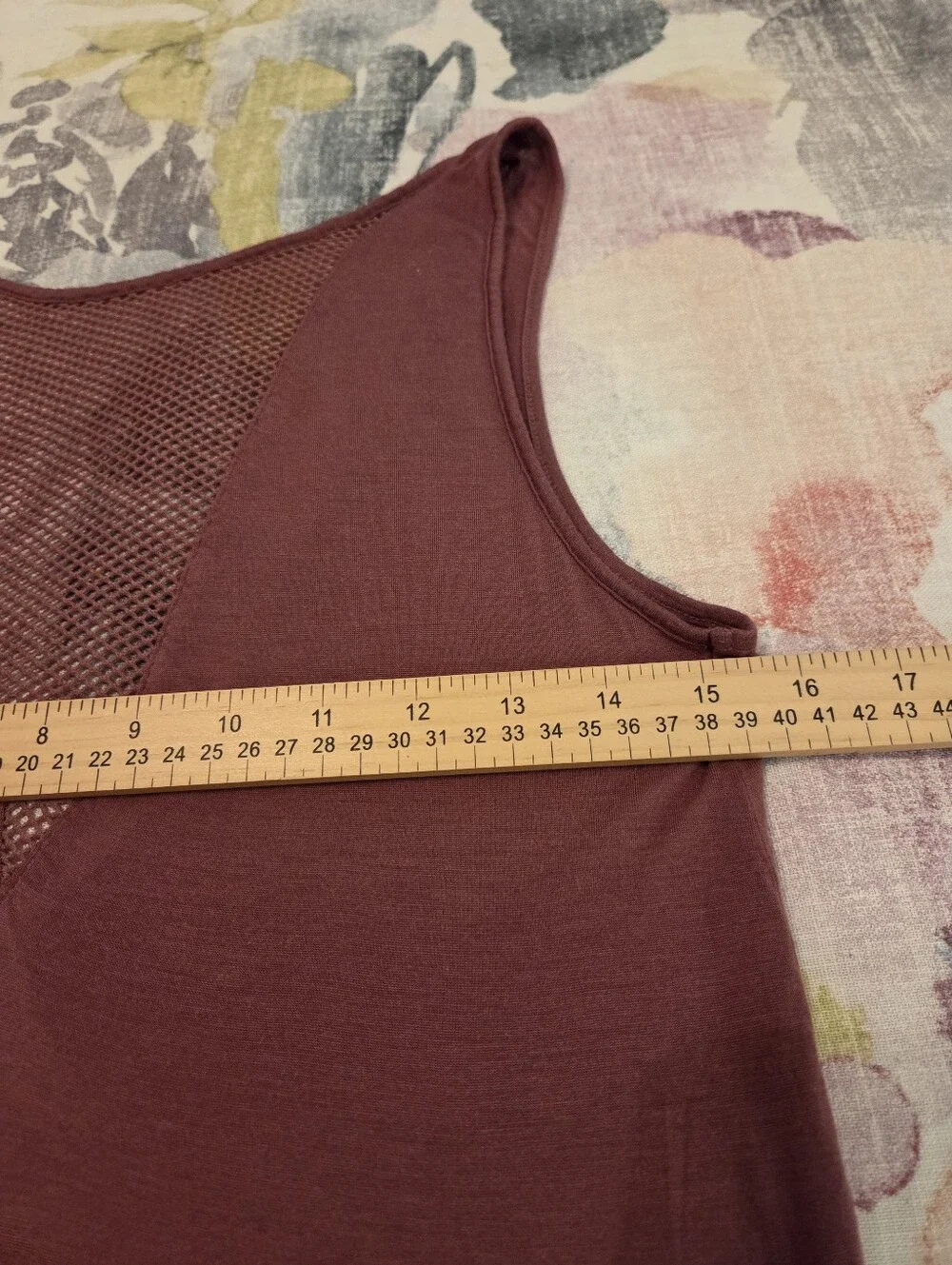 ALO Yoga Warm Up Mauve Modal Mesh Deep V-Neck Performance Tank‎ Women's Size S